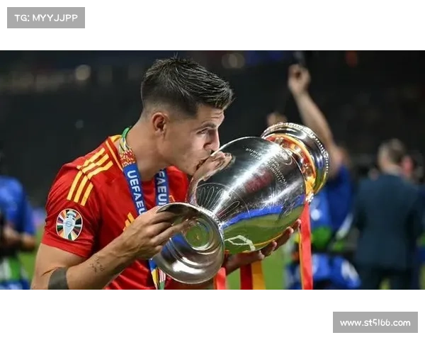 从莫塔夺得冠军杯的辉煌历程看球队战术与精神力量的深层影响